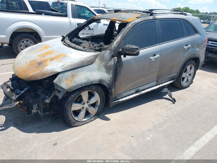 2013 Kia Sorento VIN 5XYKU4A69DG323969 IAAI salvage auction — BURN, Non-Repairable (Tennessee), sold $150 on 2026-07-14 (photo 2)