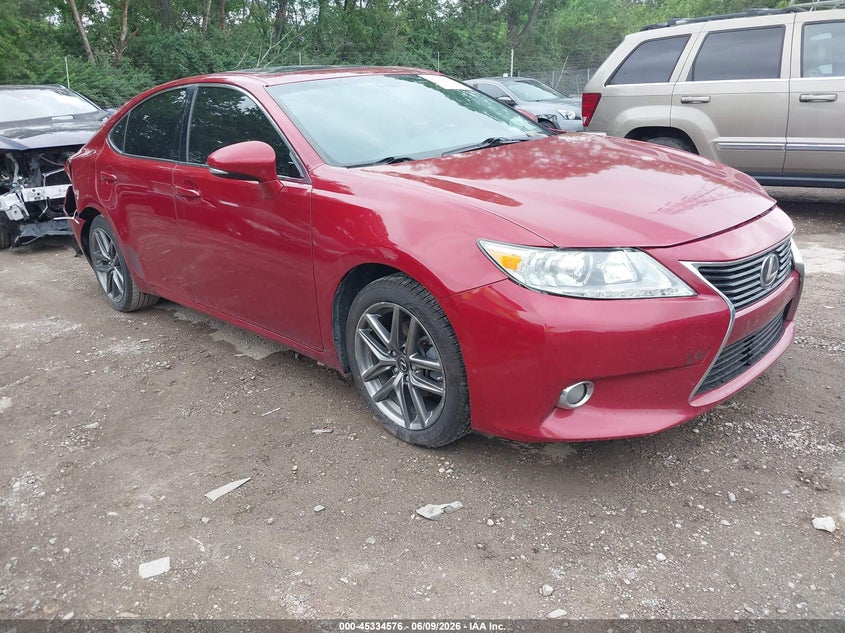 2015 Lexus ES VIN JTHBK1GG1F2172285 IAAI salvage auction — RIGHT REAR, Salvage Title, sold $4,275 on 2026-07-15 (photo 1)