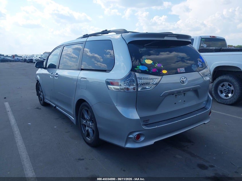 2017 Toyota Sienna VIN 5TDXZ3DC4HS768227 IAAI salvage auction — FRONT END, Salvage (North Carolina), sold $2,550 on 2026-07-08 (photo 3)