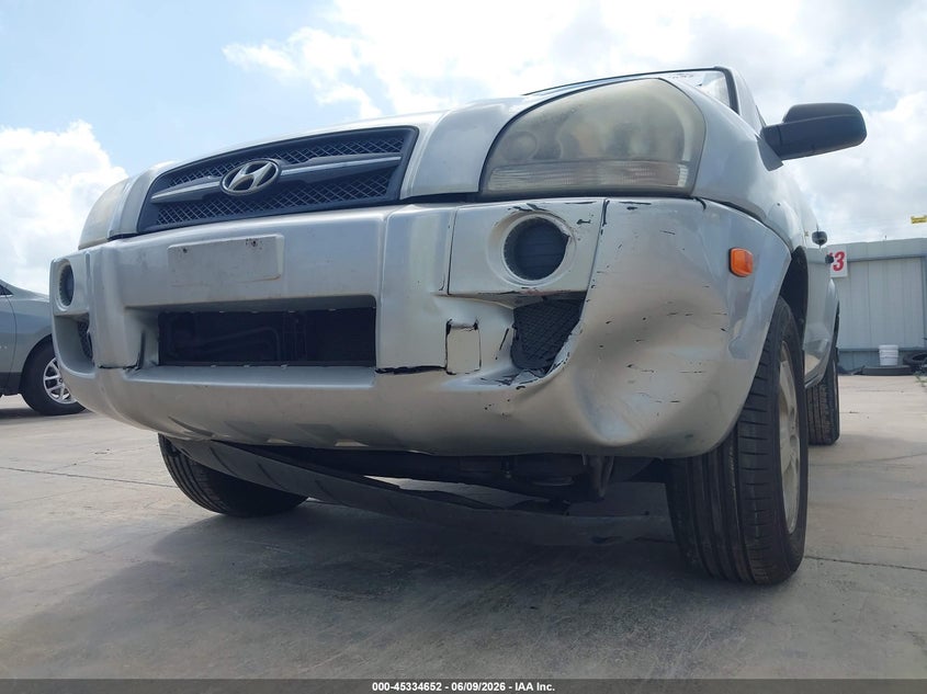 2007 Hyundai Tucson VIN KM8JM12B17U646496 IAAI salvage auction — FRONT END, Salvage (Texas), sold $725 on 2026-07-13 (photo 6)