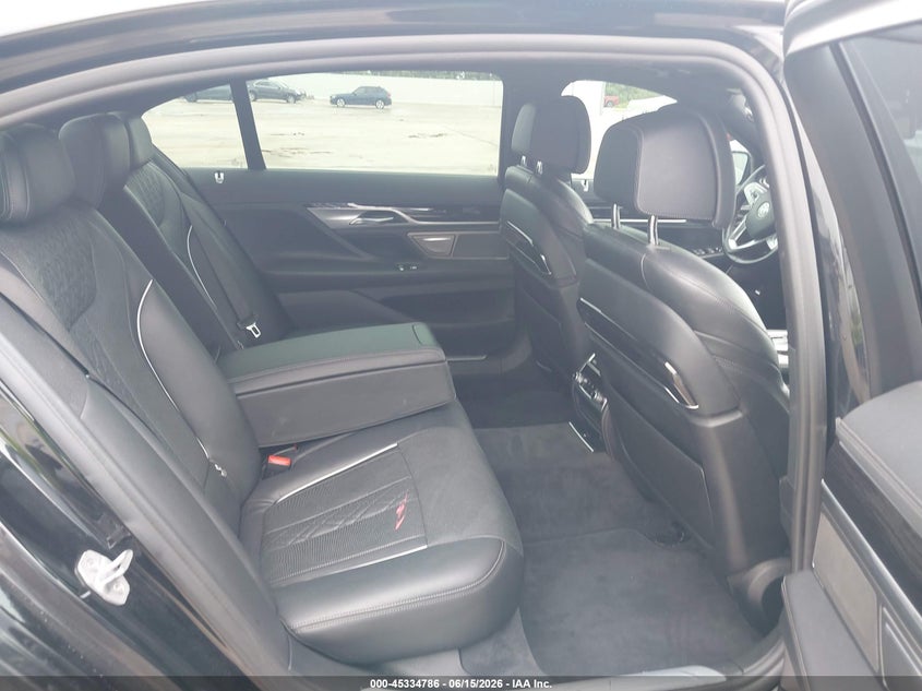 2019 BMW 7er VIN WBA7F0C56KGM24861 IAAI salvage auction — LEFT FRONT, Salvage Title, sold $11,850 on 2026-08-21 (photo 8)