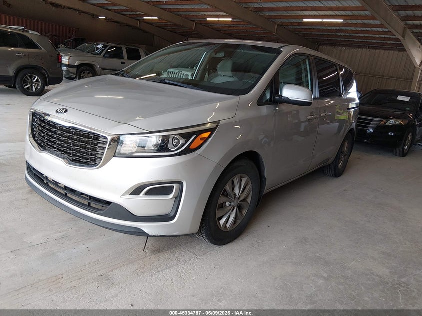 2020 Kia SEDONA VIN KNDMB5C19L6619596 IAAI salvage auction — LEFT SIDE, Clear (Tennessee), sold $2,675 on 2026-07-16 (photo 2)