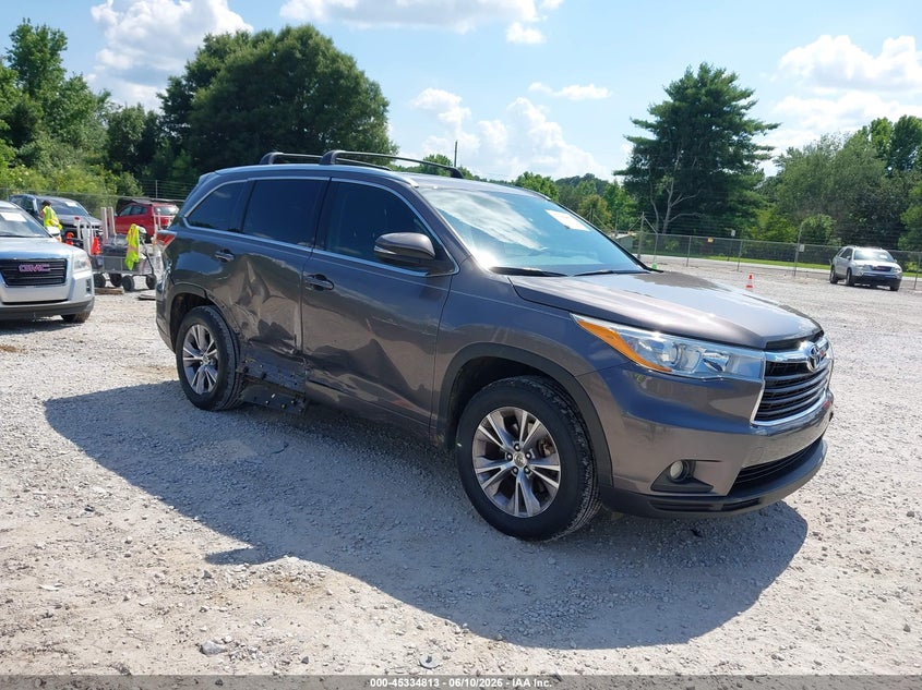 2015 Toyota Highlander VIN 5TDKKRFH6FS051920 IAAI salvage auction — RIGHT SIDE, Salvage Title, sold $5,500 on 2026-07-17 (photo 1)