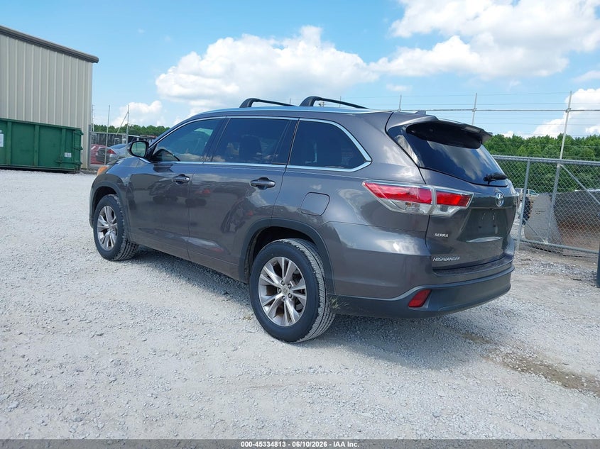 2015 Toyota Highlander VIN 5TDKKRFH6FS051920 IAAI salvage auction — RIGHT SIDE, Salvage Title, sold $5,500 on 2026-07-17 (photo 3)