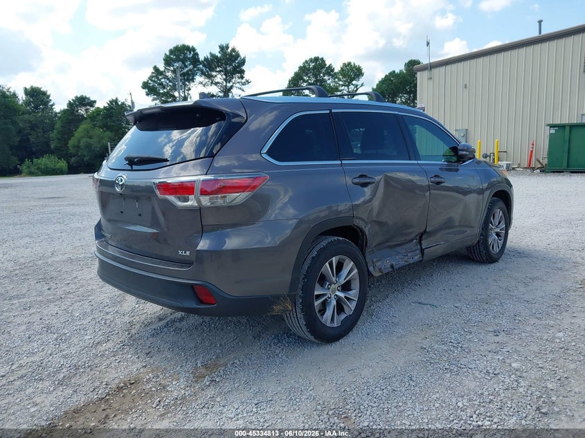2015 Toyota Highlander VIN 5TDKKRFH6FS051920 IAAI salvage auction — RIGHT SIDE, Salvage Title, sold $5,500 on 2026-07-17 (photo 4)