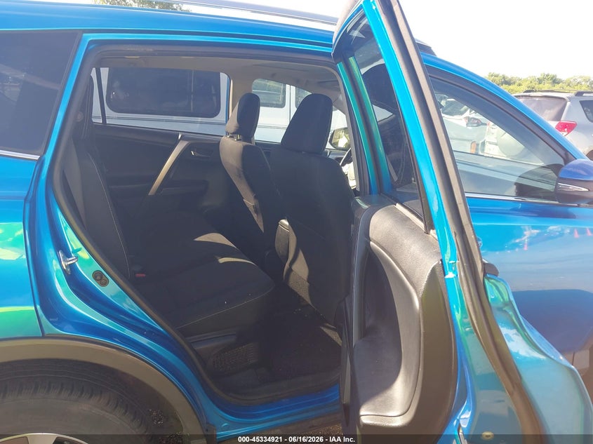 2017 Toyota Rav 4 VIN JTMRJREV6HD137302 IAAI salvage auction — REAR END, Salvage (Ohio), sold $4,950 on 2026-07-08 (photo 8)