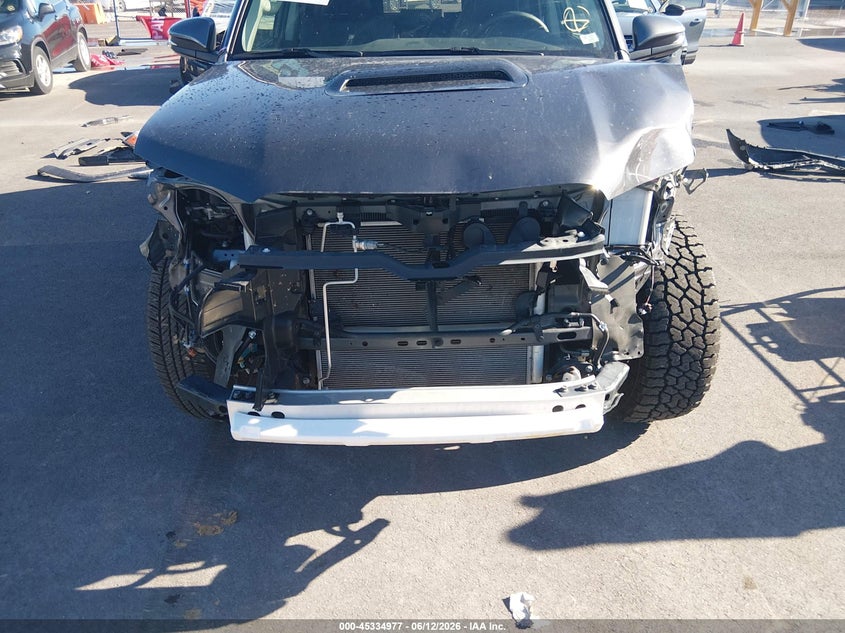2022 Toyota 4runner VIN JTERU5JRXN6037983 IAAI salvage auction — FRONT END, Salvage (Illinois), sold $18,900 on 2026-07-14 (photo 6)