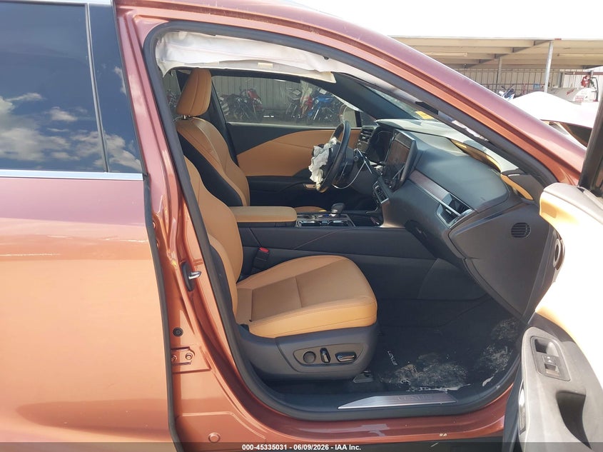 2024 Lexus Rx VIN 2T2BBMCA2RC049455 IAAI salvage auction — LEFT SIDE, Salvage Title, sold $23,050 on 2026-08-19 (photo 5)