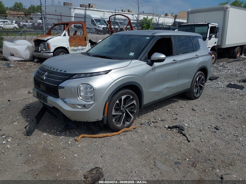 2022 Mitsubishi Outlander VIN JA4J4UA80NZ010285 IAAI salvage auction — UNDERCARRIAGE, Salvage Title, sold $6,700 on 2026-07-17 (photo 2)
