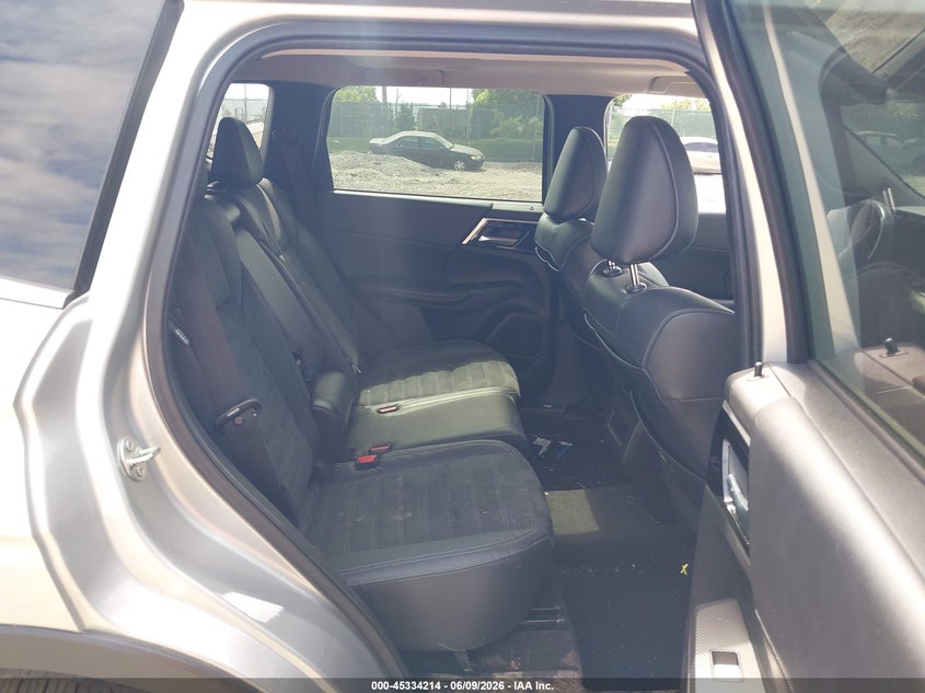 2022 Mitsubishi Outlander VIN JA4J4UA80NZ010285 IAAI salvage auction — UNDERCARRIAGE, Salvage Title, sold $6,700 on 2026-07-17 (photo 8)