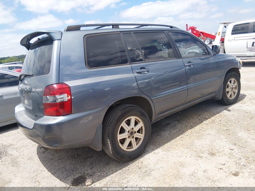 2006 Toyota Highlander VIN JTEGD21A560138840 IAAI salvage auction — LEFT SIDE, Junk (Oklahoma), sold $500 on 2026-07-28 (photo 4)