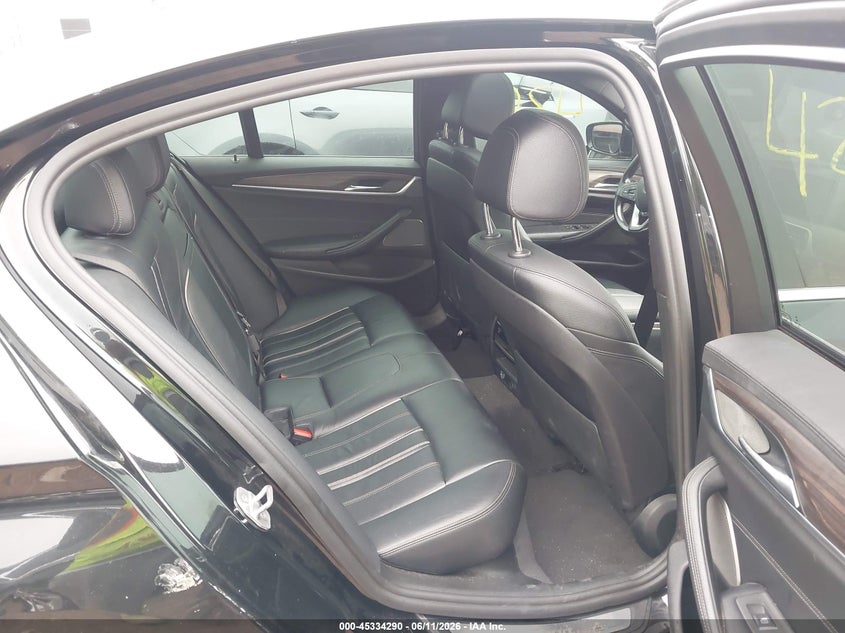 2017 BMW 5er VIN WBAJA7C37HG457730 IAAI salvage auction — RIGHT SIDE, Clear (Wisconsin), sold $4,950 on 2026-07-15 (photo 8)