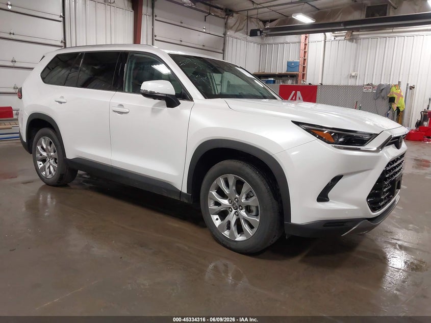 2025 Toyota Highlander VIN 5TDACAB54SS057134 IAAI salvage auction — HAIL, Salvage Title, sold $36,050 on 2026-07-28 (photo 1)