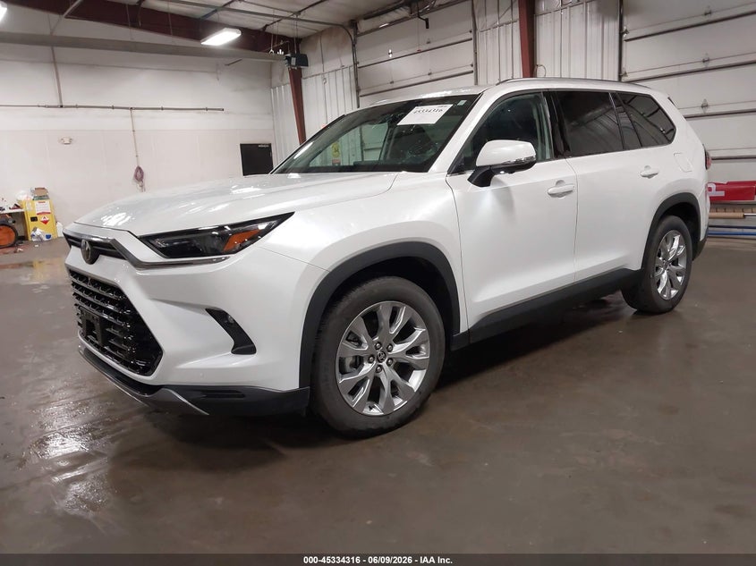 2025 Toyota Highlander VIN 5TDACAB54SS057134 IAAI salvage auction — HAIL, Salvage Title, sold $36,050 on 2026-07-28 (photo 2)