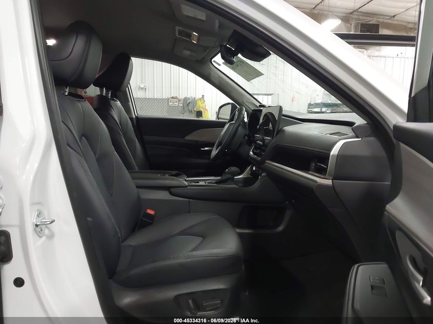 2025 Toyota Highlander VIN 5TDACAB54SS057134 IAAI salvage auction — HAIL, Salvage Title, sold $36,050 on 2026-07-28 (photo 5)