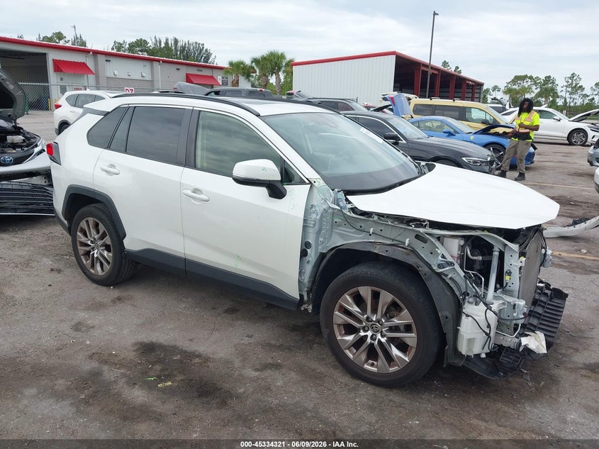 2021 Toyota Rav 4 VIN JTMC1RFVXMD081234 IAAI salvage auction — FRONT END, Salvage Title, sold $8,600 on 2026-07-27 (photo 1)