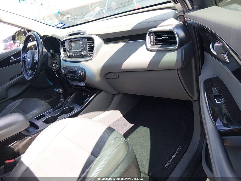 2016 Kia Sorento VIN 5XYPHDA17GG009840 IAAI salvage auction — NORMAL WEAR, Salvage Title, sold $700 on 2026-07-06 (photo 5)