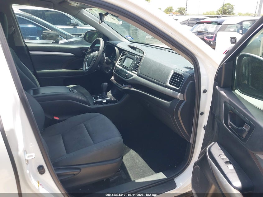 2019 Toyota Highlander VIN 5TDZARFH9KS047713 IAAI salvage auction — SIDE, Original (Texas), sold $7,000 on 2026-07-29 (photo 5)