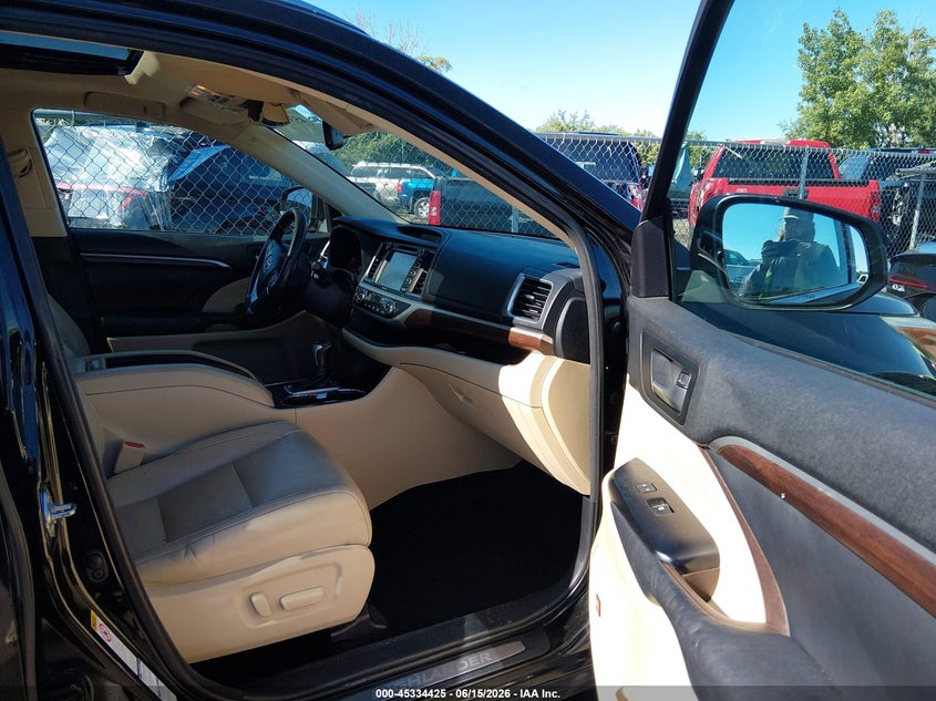 2014 Toyota Highlander VIN 5TDDKRFH2ES024477 IAAI salvage auction — HAIL, Salvage (Ohio), sold $7,650 on 2026-07-14 (photo 5)