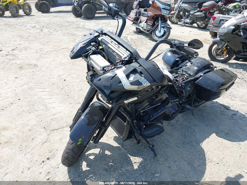 2025 Harley-davidson Road glide VIN 1HD1KH719SB645800 IAAI salvage auction — FRAME DAMAGE, Salvage Title, sold $9,950 on 2026-08-27 (photo 2)