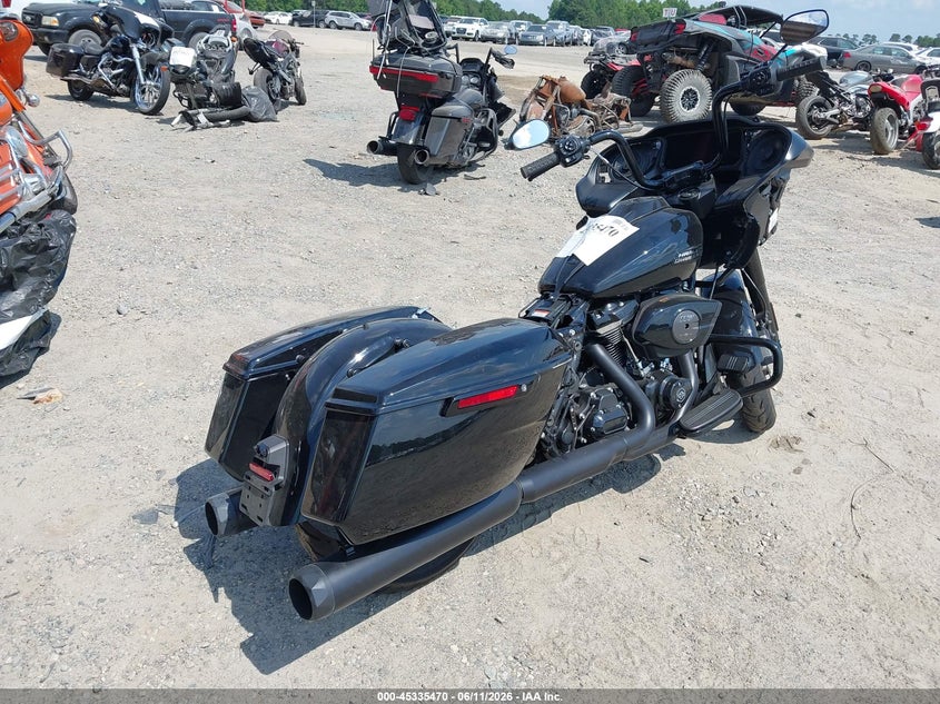 2025 Harley-davidson Road glide VIN 1HD1KH719SB645800 IAAI salvage auction — FRAME DAMAGE, Salvage Title, sold $9,950 on 2026-08-27 (photo 4)