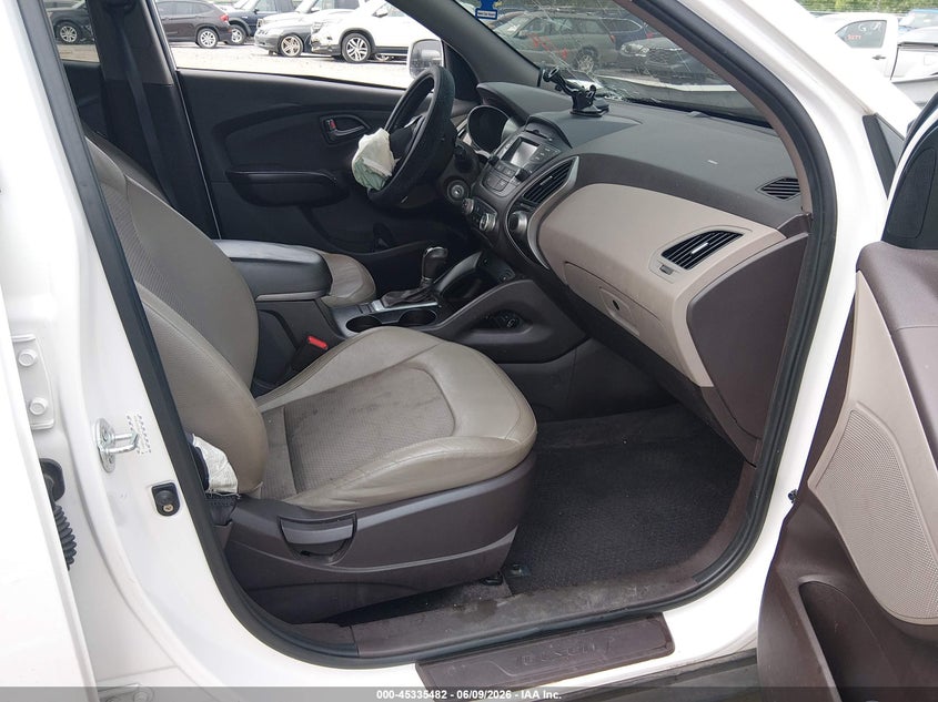 2015 Hyundai Tucson VIN KM8JUCAG1FU116844 IAAI salvage auction — LEFT FRONT, Salvage Title, sold $500 on 2026-07-10 (photo 5)
