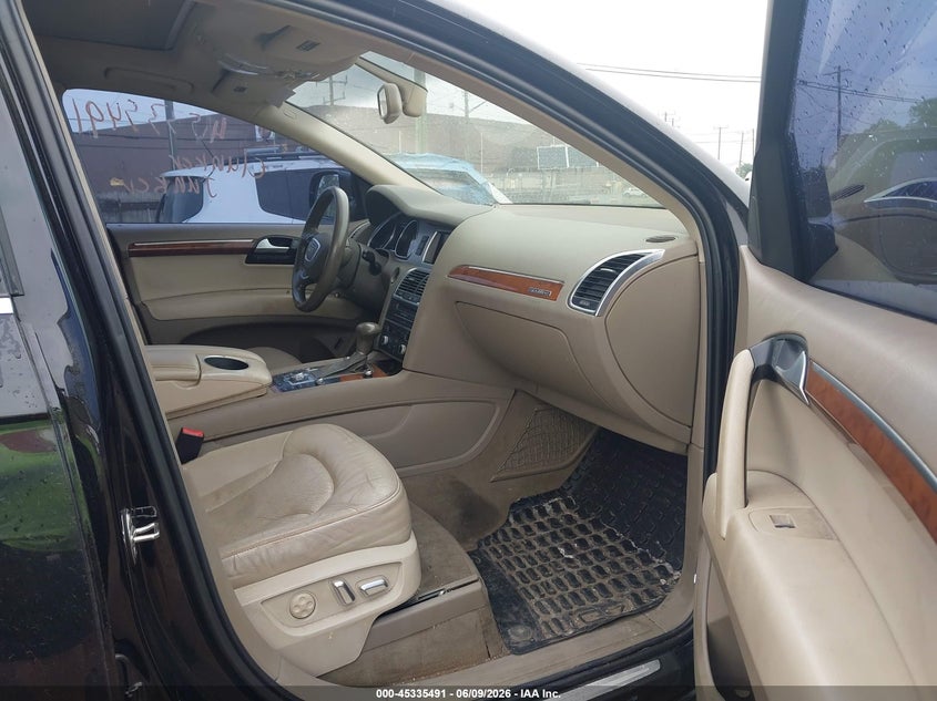 2014 Audi Q7 VIN WA1DGAFE8ED007357 IAAI salvage auction — NORMAL WEAR, Clear (Michigan), sold $850 on 2026-07-16 (photo 5)