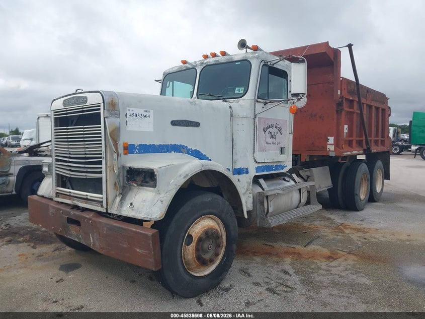 1988 Freightliner Conventional VIN 1FUP2CYBXJH331700 IAAI salvage auction — FRONT END, Salvage (Louisiana), sold $3,000 on 2026-07-09 (photo 2)