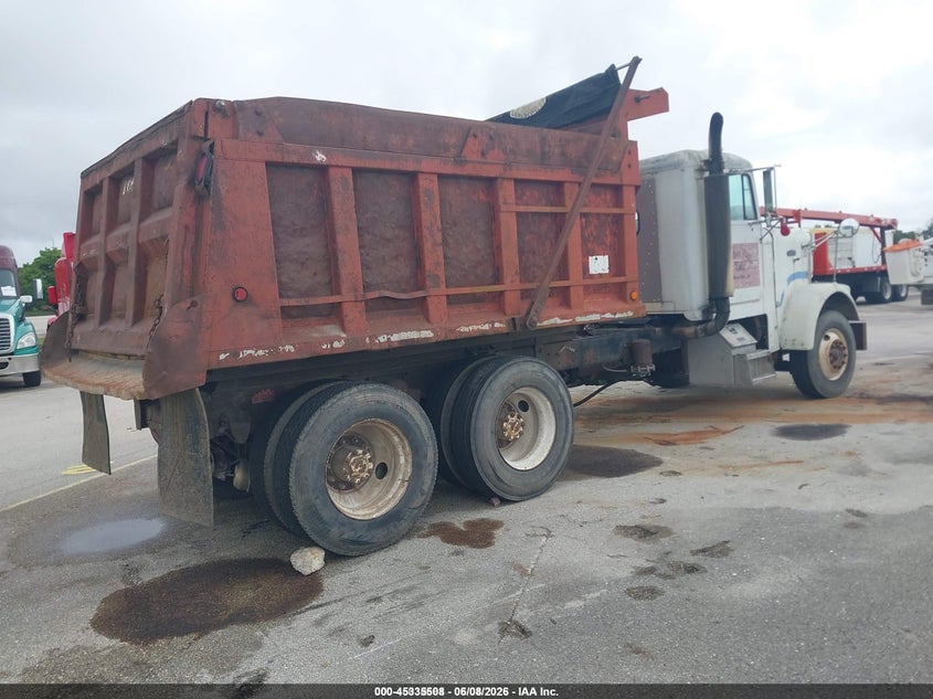 1988 Freightliner Conventional VIN 1FUP2CYBXJH331700 IAAI salvage auction — FRONT END, Salvage (Louisiana), sold $3,000 on 2026-07-09 (photo 4)