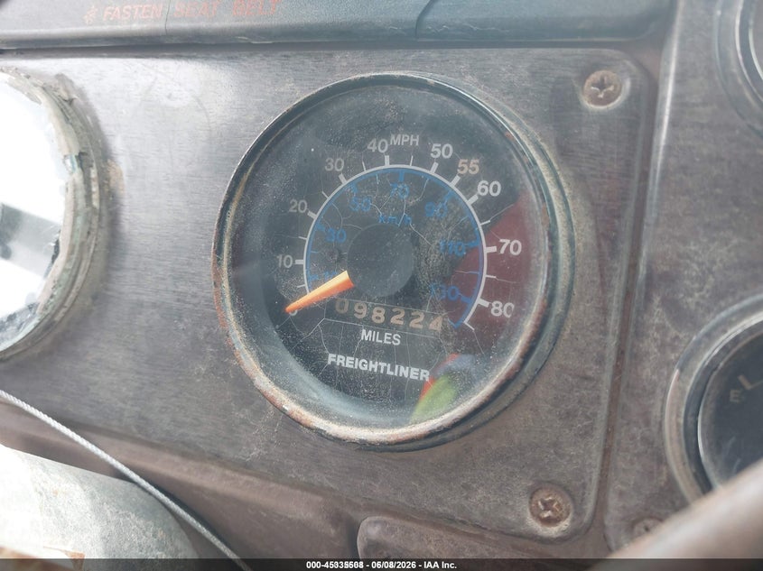 1988 Freightliner Conventional VIN 1FUP2CYBXJH331700 IAAI salvage auction — FRONT END, Salvage (Louisiana), sold $3,000 on 2026-07-09 (photo 5)