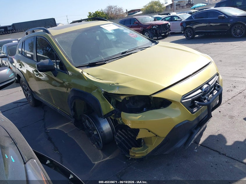 2021 Subaru Xv VIN JF2GTHSC8MH334815 IAAI salvage auction — RIGHT FRONT, Salvage Title, sold $3,850 on 2026-07-13 (photo 1)