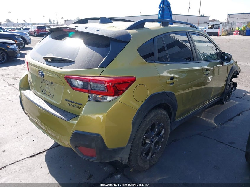 2021 Subaru Xv VIN JF2GTHSC8MH334815 IAAI salvage auction — RIGHT FRONT, Salvage Title, sold $3,850 on 2026-07-13 (photo 4)