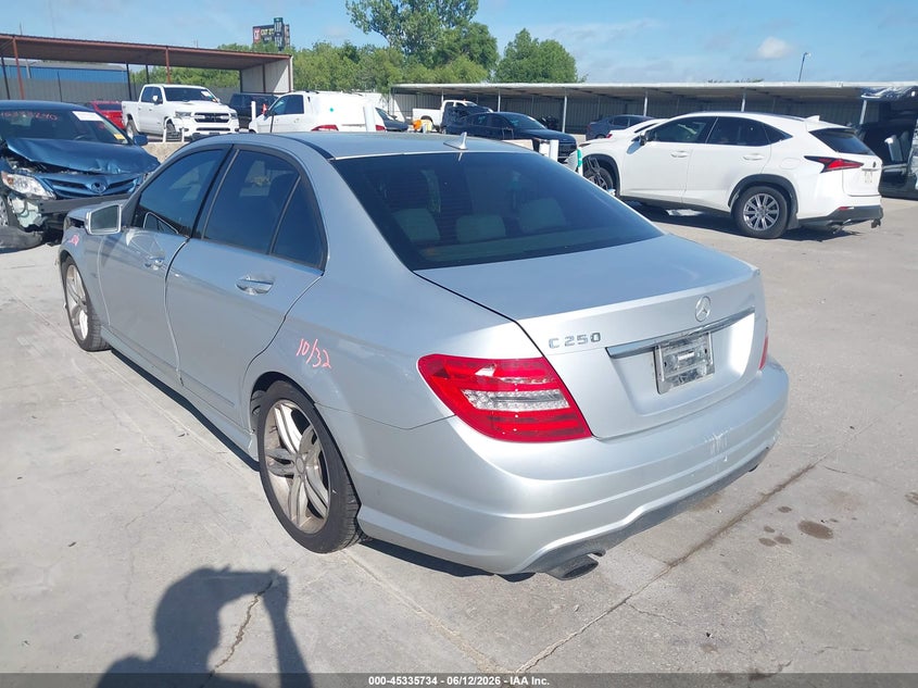 2012 Mercedes-benz C-klasse VIN WDDGF4HB7CR215505 IAAI salvage auction — FRONT END, Salvage (Texas), sold $225 on 2026-07-08 (photo 3)