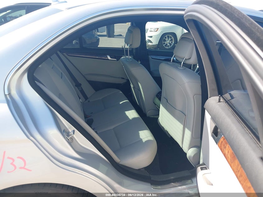 2012 Mercedes-benz C-klasse VIN WDDGF4HB7CR215505 IAAI salvage auction — FRONT END, Salvage (Texas), sold $225 on 2026-07-08 (photo 8)