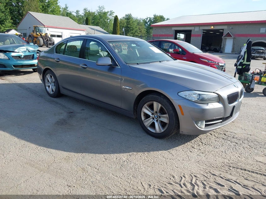 2012 BMW 5er VIN WBAXH5C5XCDW08047 IAAI salvage auction — NORMAL WEAR, Clear (Florida), sold $900 on 2026-08-01 (photo 1)