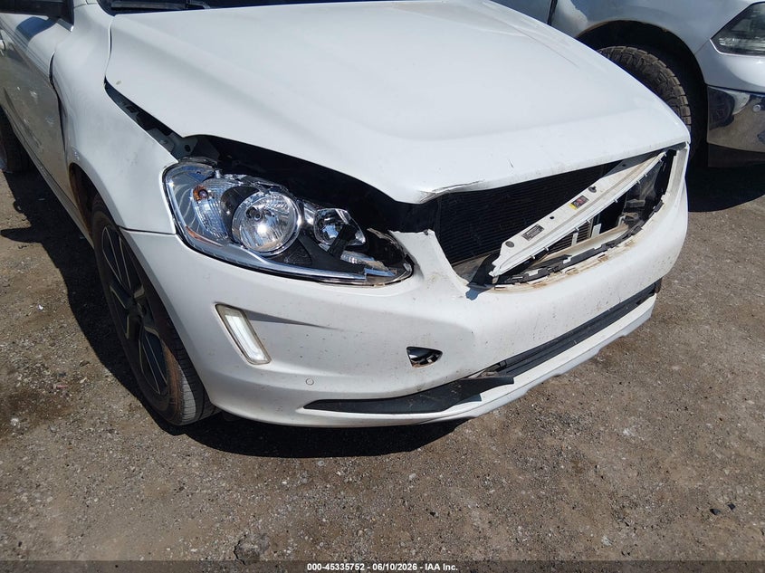 2016 Volvo Xc60 VIN YV4612RK8G2854429 IAAI salvage auction — RIGHT FRONT, Clear (Oklahoma), sold $675 on 2026-08-05 (photo 6)
