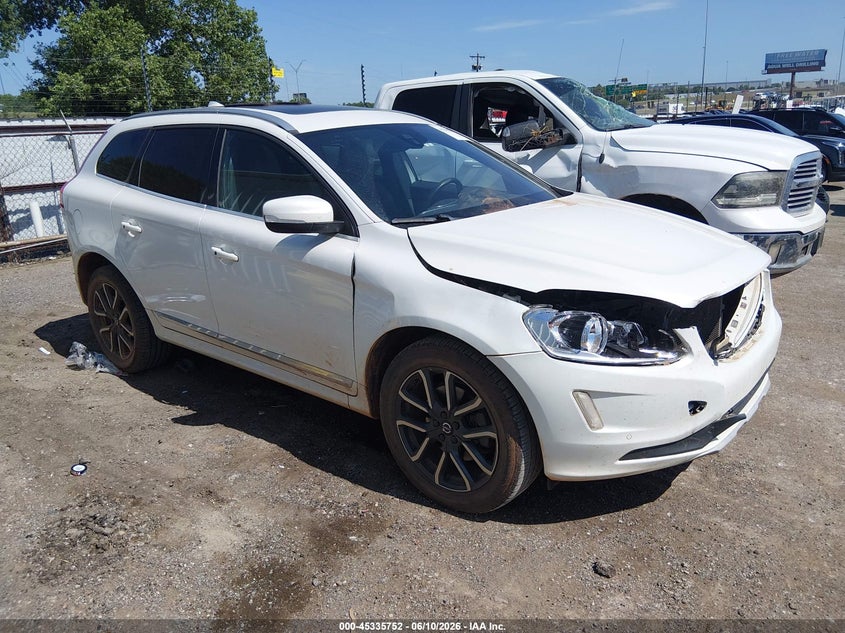 2016 Volvo Xc60 VIN YV4612RK8G2854429 IAAI salvage auction — RIGHT FRONT, Clear (Oklahoma), sold $675 on 2026-08-05 (photo 1)