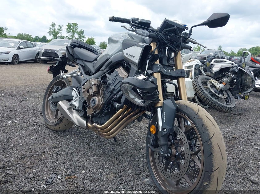 2024 Honda Cb VIN MLHRH1659R5000956 IAAI salvage auction — FRONT END, Salvage Title, sold $3,700 on 2026-07-28 (photo 1)