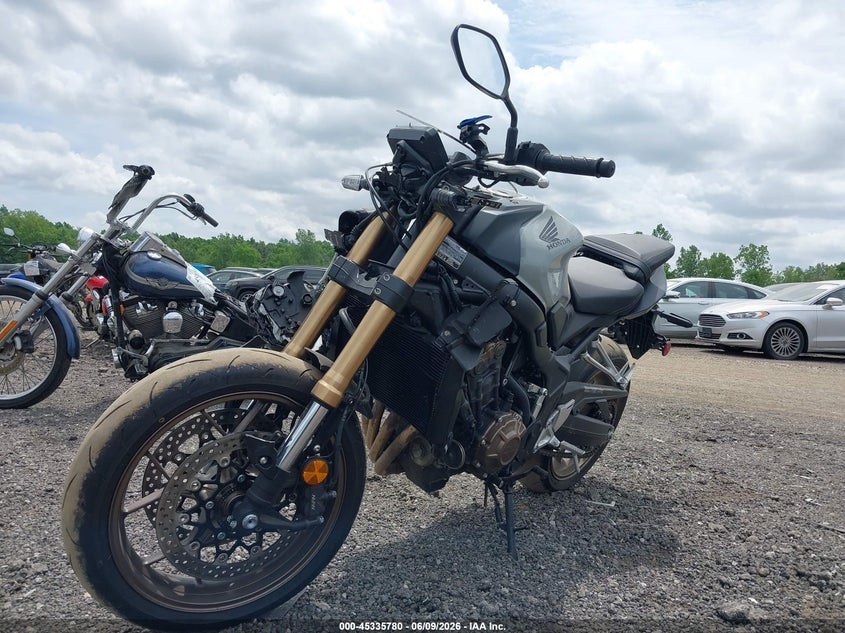 2024 Honda Cb VIN MLHRH1659R5000956 IAAI salvage auction — FRONT END, Salvage Title, sold $3,700 on 2026-07-28 (photo 2)