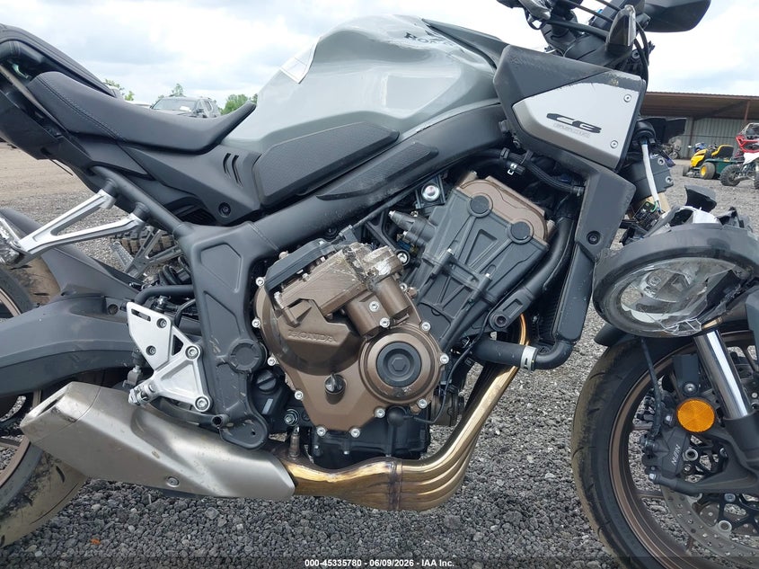 2024 Honda Cb VIN MLHRH1659R5000956 IAAI salvage auction — FRONT END, Salvage Title, sold $3,700 on 2026-07-28 (photo 8)