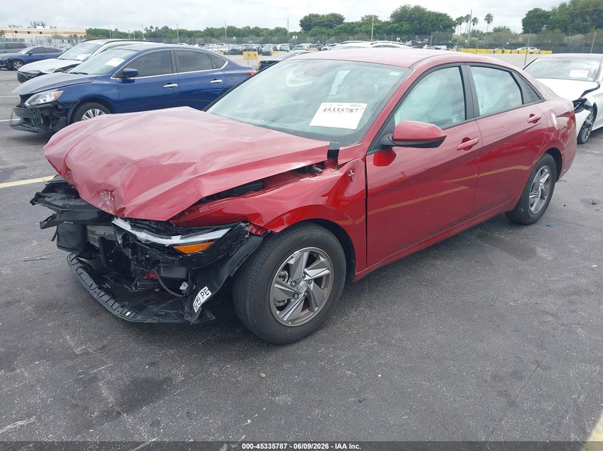 2025 Hyundai Elantra VIN KMHLL4DG8SU033421 IAAI salvage auction — FRONT END, Salvage Title, sold $3,900 on 2026-07-16 (photo 2)