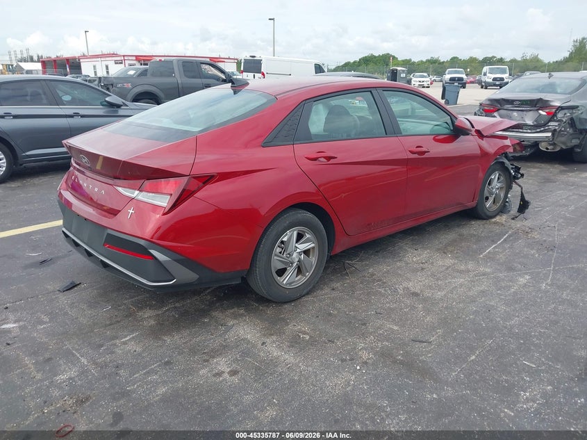 2025 Hyundai Elantra VIN KMHLL4DG8SU033421 IAAI salvage auction — FRONT END, Salvage Title, sold $3,900 on 2026-07-16 (photo 4)