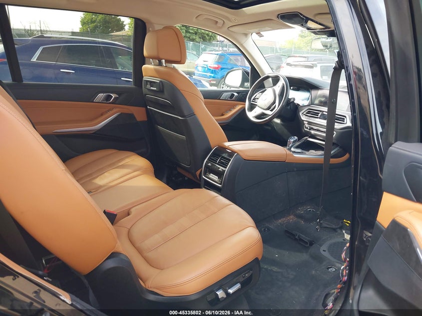 2022 BMW X7 VIN 5UXCW2C00N9L52046 IAAI salvage auction — RIGHT SIDE, Salvage (Pennsylvania), sold $22,400 on 2026-07-17 (photo 8)