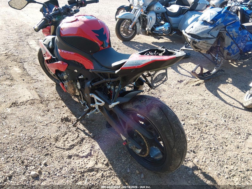 2022 BMW S 1000 VIN WB10E5306N6E37225 IAAI salvage auction — RIGHT SIDE, Junk Bill Of Sale Mv2459 (Wisconsin), sold $5,650 on 2026-07-08 (photo 3)