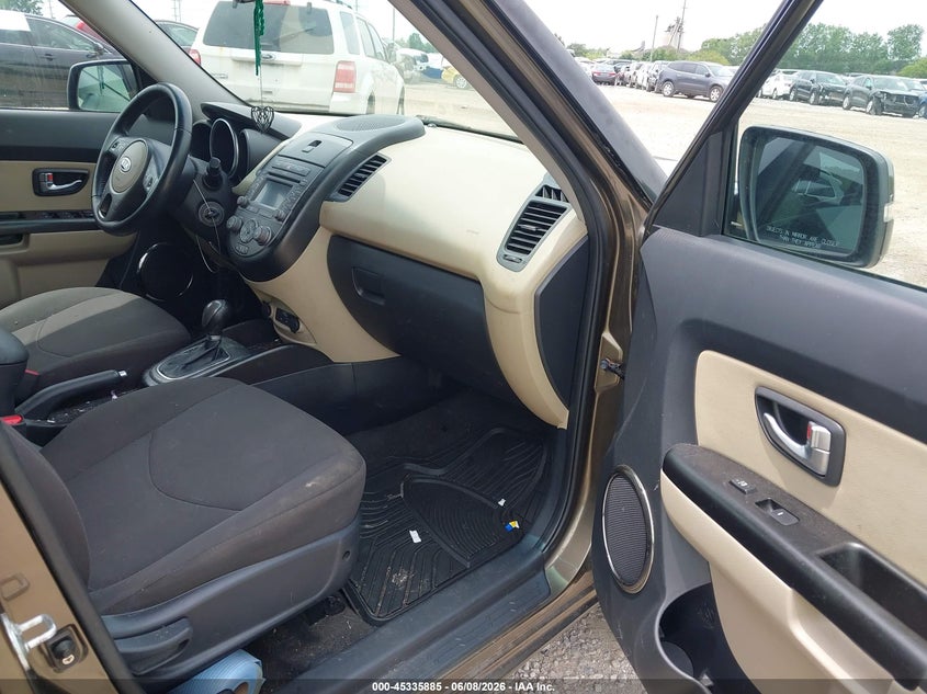 2012 Kia Soul VIN KNDJT2A68C7428081 IAAI salvage auction — NORMAL WEAR, Salvage Title, sold $700 on 2026-07-08 (photo 5)