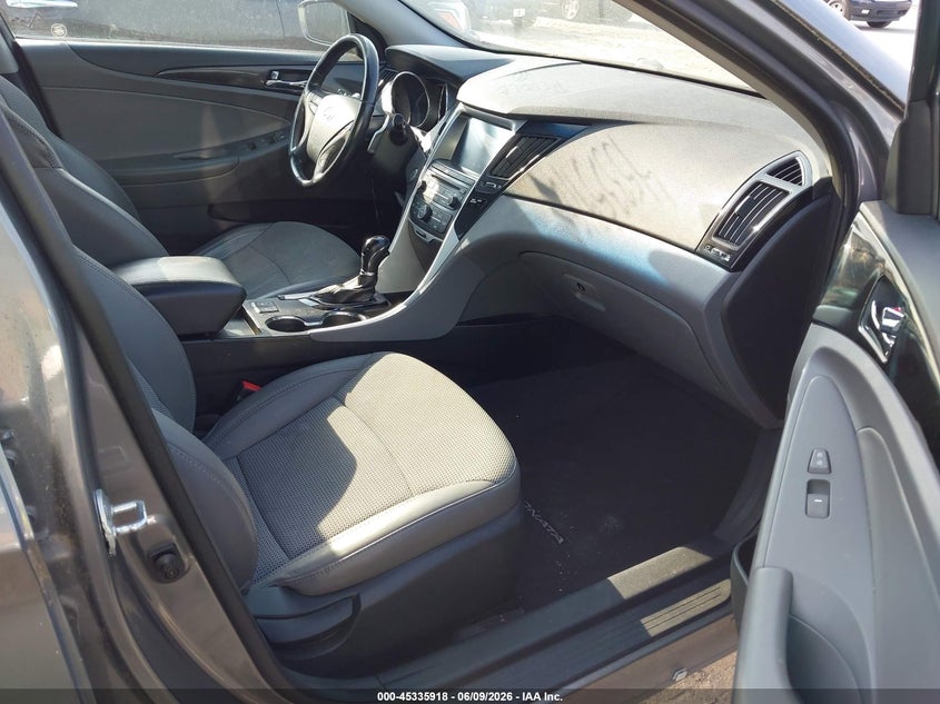 2014 Hyundai Sonata VIN 5NPEC4AB7EH847869 IAAI salvage auction — NORMAL WEAR, Clear (North Carolina), sold $375 on 2026-07-22 (photo 5)