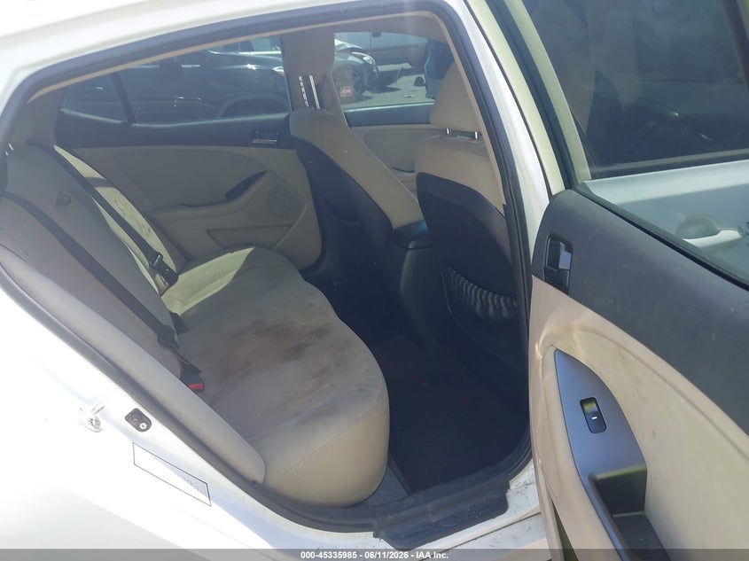 2011 Kia Optima VIN KNAGM4A74B5072960 IAAI salvage auction — NORMAL WEAR, Clear (North Carolina), sold $375 on 2026-07-15 (photo 8)