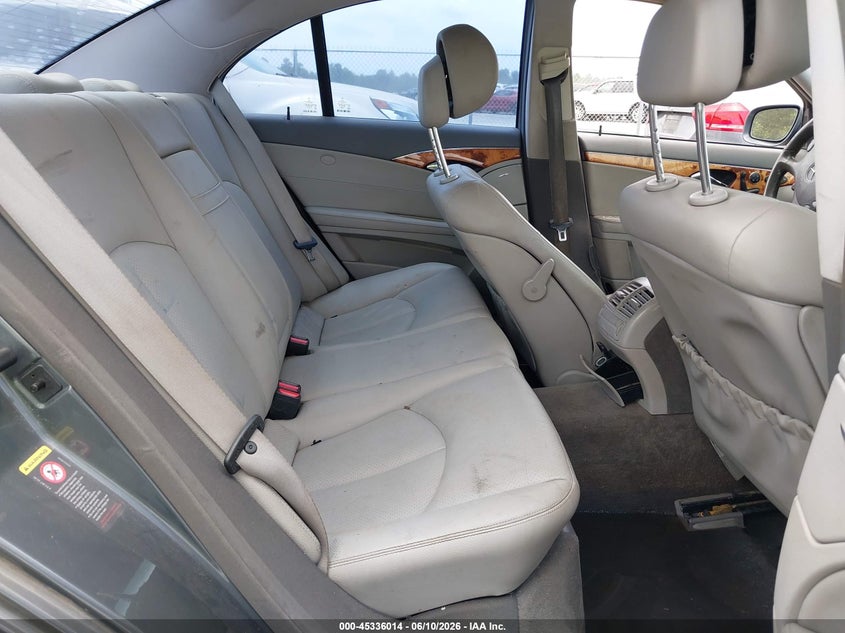2009 Mercedes-benz E-klasse VIN WDBUF56X89B418971 IAAI salvage auction — WATER/FLOOD, Salvage (North Carolina), sold $25 on 2026-07-22 (photo 8)