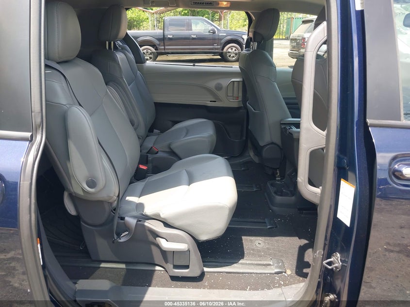 2021 Toyota Sienna VIN 5TDJRKEC3MS058146 IAAI salvage auction — FRONT END, Salvage Title, sold $10,500 on 2026-08-22 (photo 8)