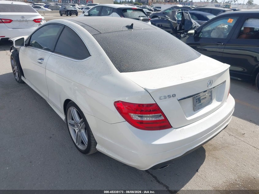 2014 Mercedes-benz C-klasse VIN WDDGJ8JBXEG161292 IAAI salvage auction — FRONT END, Salvage Title, sold $1,050 on 2026-07-15 (photo 3)